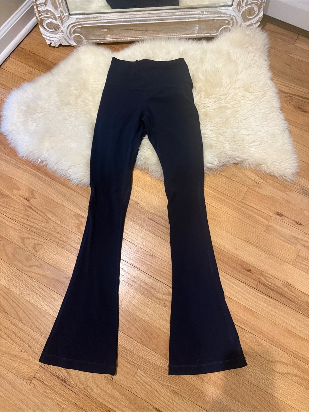 lululemon athletica Black Leggings with Beige Care Tag